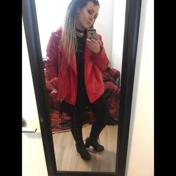 Meet your Posher, AJ - Picture 3 of 3